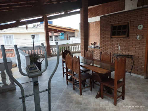 Casa Com 250 M² Com 4 Dorms Sendo 1 Suíte E 5 Banheiros Cz Americana E 2 Vgs Cobertas -jaçanã
