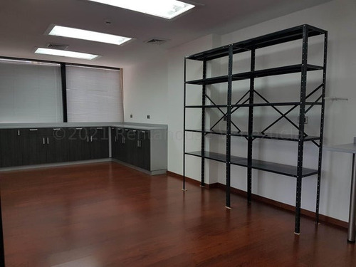 Hermosa Oficina En Venta En La Urbina Con Vigilancia