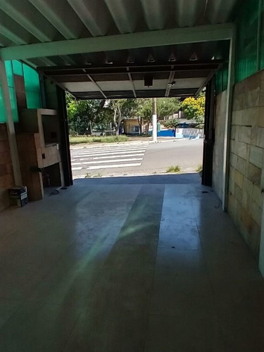 Imagem 9 de 13 de Vila Guarani Lindo Sobrado 116 Metros, 2 Dormitórios, Edícula 1 Vaga A Poucos Minutos Da Estação Do Metro !!! - So1029