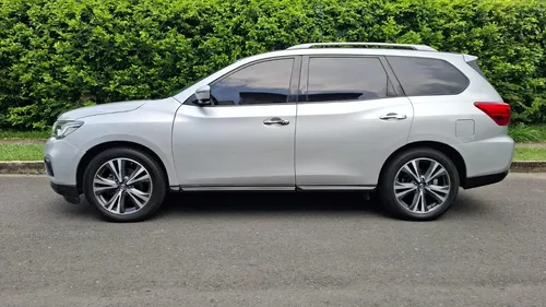 Nissan Pathfinder 3.5 R52 Exclusive