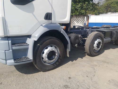 Volvo Vm 260 Bitruck 8x2 2011