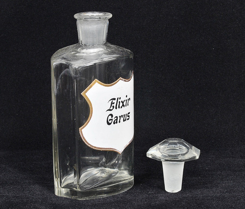 Antiga Garrafa De ''elixir Garus'' (remédio) Med.: 23hx9.08 (Usado)