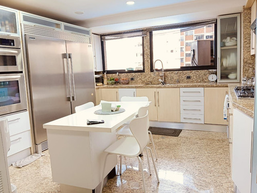 Alquiler Apartamento Dúplex En Las Mesetas. Oa