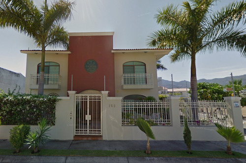 Casa A La Venta En Fluvial Vallarta, Puerto Vallarta, Jalisco, Remate Adjudicado