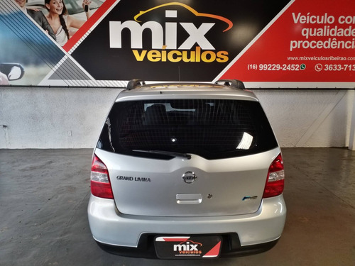 Nissan Grand Livina 1.8 16v Flex 4p Automático