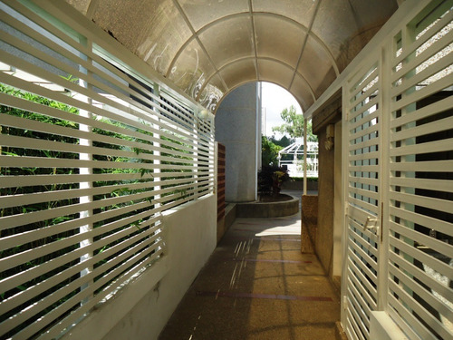 Imagen 2 de 17 de Venta De Apartamento En Los Samanes