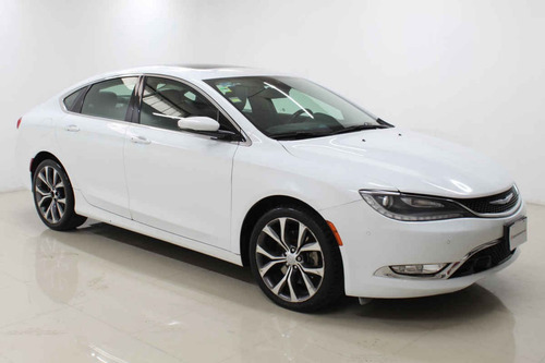 Imagen 7 de 15 de Chrysler 200 2015 4 Cilindros