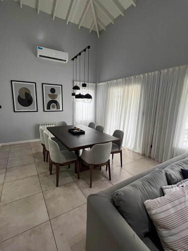 Casa En Venta 4 Amb. Barrio Privado Santa Juana