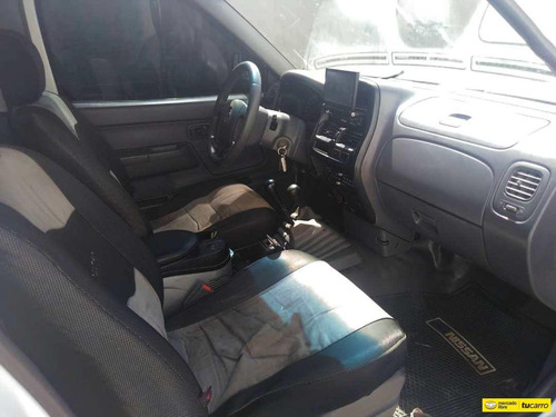 Nissan Frontier Doble Cabina 4x4
