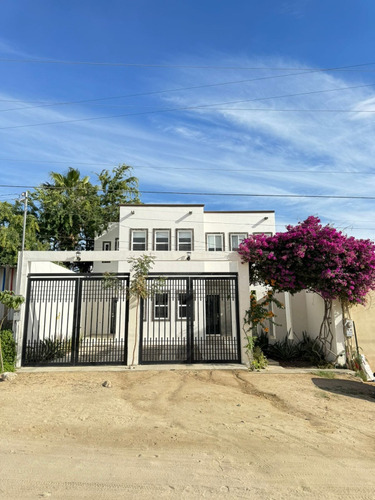 Casa De 4 Recamaras En Cangrejos Cabo San Lucas