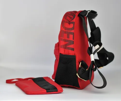 Mochila steve madden roja new arrivals