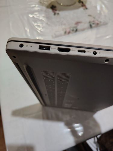 Laptop Lenovo Idea Pad 15 Beige (Usado)