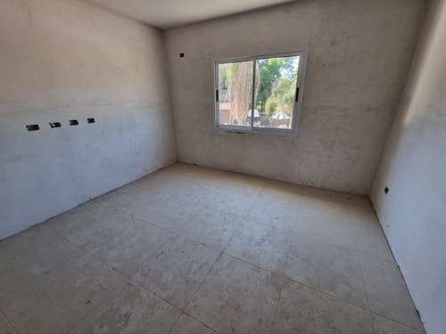 Imagen 4 de 5 de Duplex 3 Y 4 Amb - Ituzaingo Norte