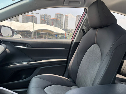 Toyota Camry 2.5 Le At
