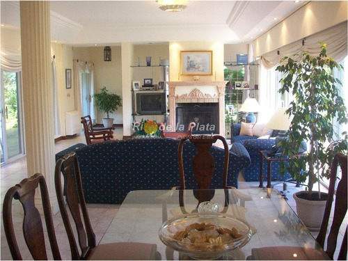 Imagen 4 de 30 de Casa En Cantegril, 5 Dormitorios *- Ref: 10631