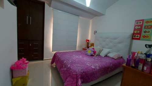 Imagen 5 de 30 de Townhouse En Venta Valles De Camoruco, Remodelado, Isomar Gubaira Remax Cod15614