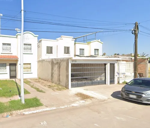 Venta De Casa, ¡remate Bancario!, Col. Jardines Del Bosque, Los Mochis, Sin. -jmjc3