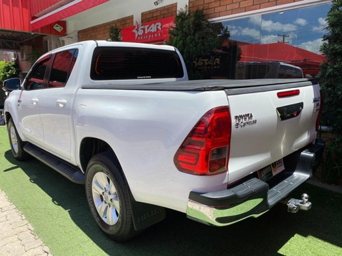 Imagem 2 de 14 de Hilux Cd 2.7 4x2 2018 Star Veiculos