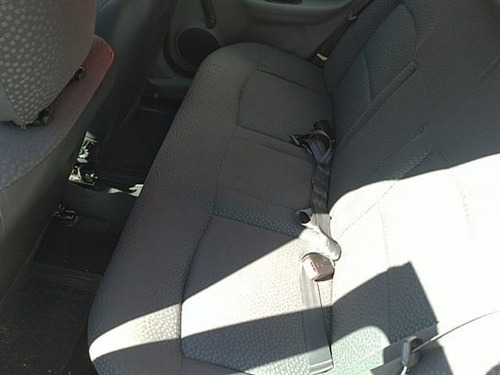 Imagem 8 de 15 de Renault Clio 1.0 16v Campus Hi-flex 5p Completo.