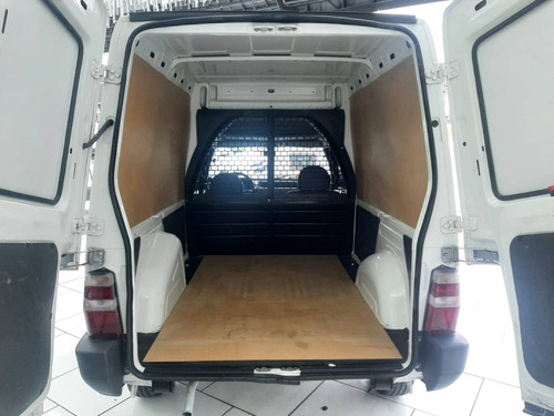 Imagem 5 de 9 de Fiat Fiorino 1.3 Mpi Furgão 8v Flex 2p Manual