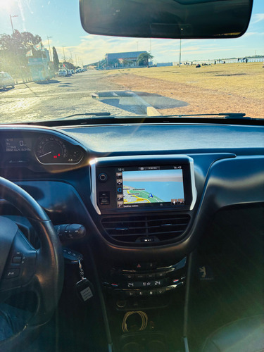 Peugeot 2008 1.6 Feline