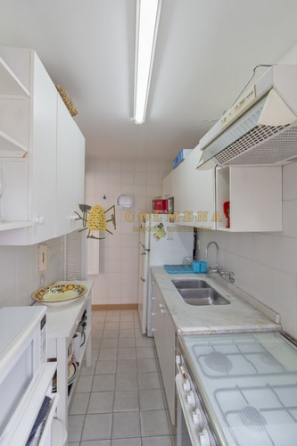Apartamento A 1 Cuadra De La Playa Mansa - Consulte!!!!!!- Ref: 3914