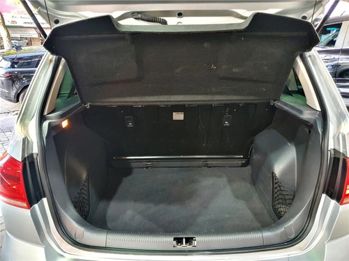 Imagem 5 de 15 de Volkswagen Spacefox 1.6 Msi Trendline 8v Flex 4p Automatizad