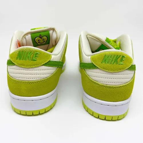 Tênis Nike SB Dunk Low 