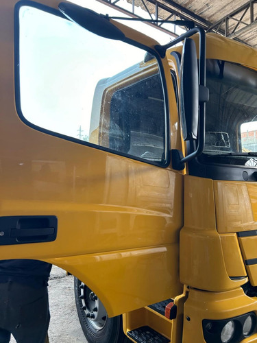 Mb Mercedes Atego 1419 Ce 4x2 Ano 2015 No Chassi