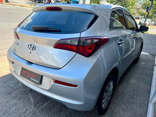 Hyundai HB20 1.0 Unique Flex 5p