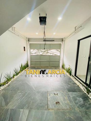 Imagen 2 de 8 de Vendo Hermosa Casa Nueva Minimalista En Orizaba Centro
