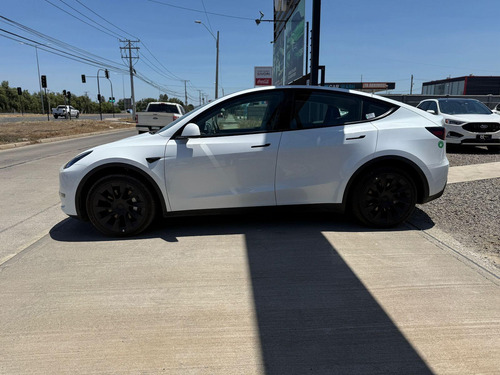 Tesla MODEL Y TESLA MODEL Y LONG RANGE