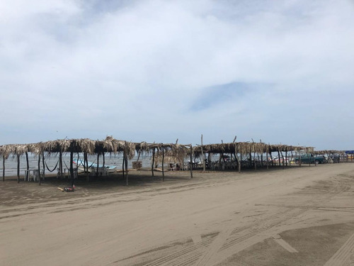 Imagen 1 de 9 de Terreno De 5,000 M2 A Pie De Playa En Venta En Antón Lizardo
