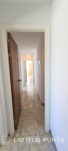 Imagen 16 de 22 de Apartamento Con Vista Al Puerto