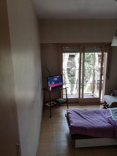 Imagen 7 de 9 de Barzana 1900 3 Amb Frente Con Balcon