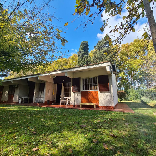 Chalet Bungalow En Barrio Privado, Amueblado. Parque Leloir