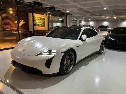 Porsche Taycan Turbo S 2021