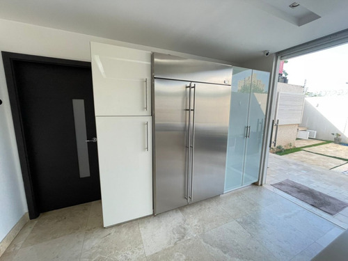 Cv-1470 Zona Norte Townhouse Residencias Pozo Viejo Avenida Universidad