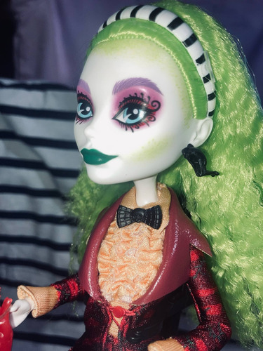 Monster High Beetlejuice Skullector 2025 Muñeca Beetlejuice (Usado)
