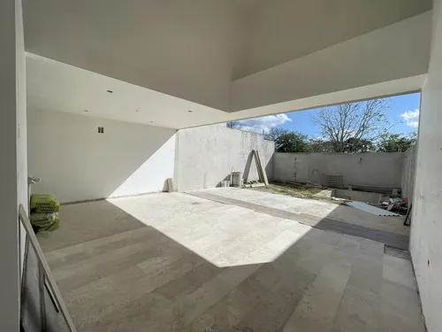 Casa En Venta Merida, Villa Aura Cholul, A 2 Meses.