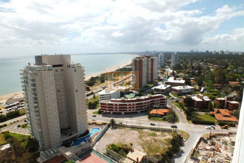 Imagen 21 de 30 de Apartamento En Mansa, 2 Dormitorios
