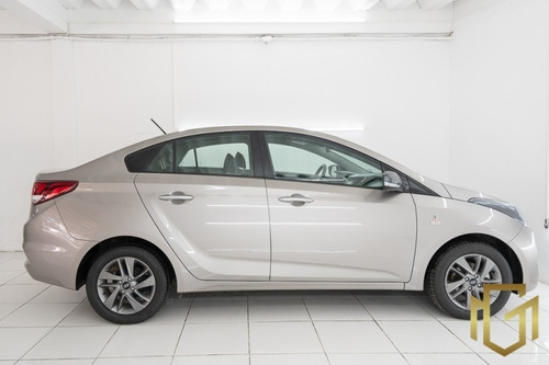 Imagem 8 de 15 de Hyundai Hb20 S Comfort 1.6 2019 Prata