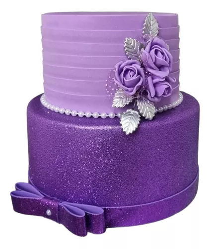 Doceria 3D - Um bolo lindo com glitter roxo e borboletas