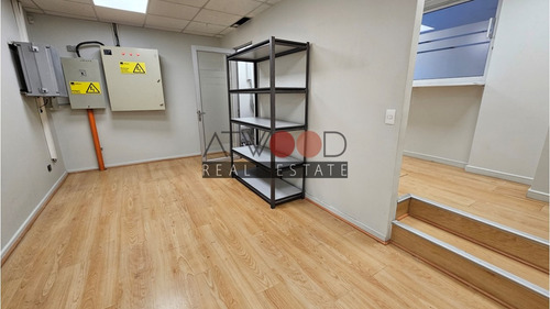 Local / Oficina 289 M2 Con Patio