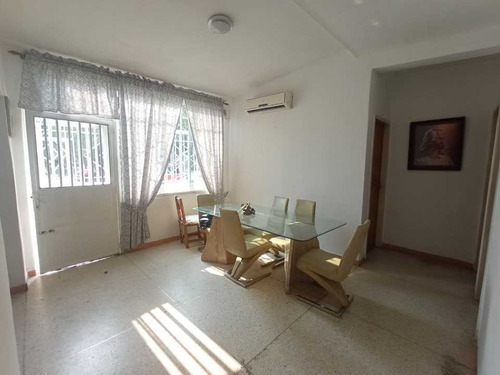 Imagen 8 de 30 de Casa Amplia Con Techo Platabanda En Las Acacias. Bajó De Precio.