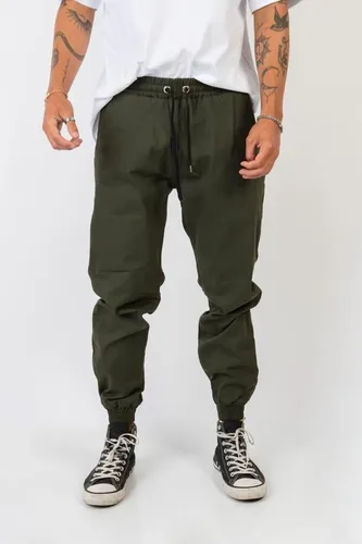 Los cargo pants para hombre ideales para toda ocasión