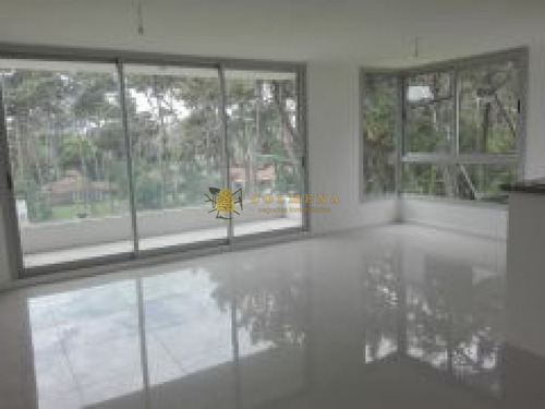 Apartamento De 2 Dormitorios 2 Baños, Con Terraza Con Vista Al Bosque. En Av Rooesevelt. Consulte!!!!!!- Ref: 2028