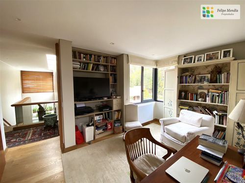 En Condominio, Como Nueva, 3 Dorm.3 Bños. Servicio Completo.