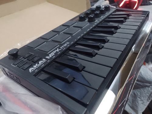 Teclado Akai Mpk Mini (Usado)
