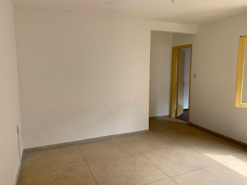 Apartamento Venta 1 Dormitorio Centro 3er Piso Bajos G.c